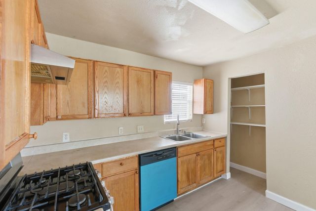 2411 Leffingwell Street, Houston, TX 77026