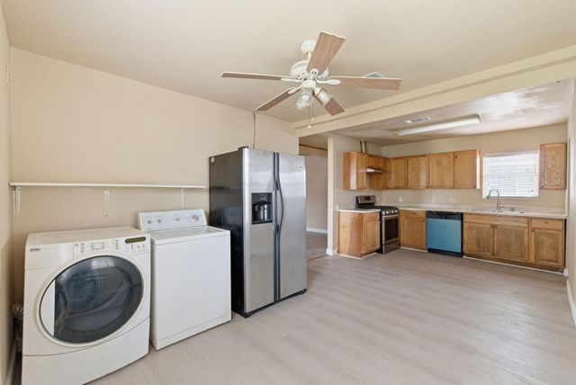 2411 Leffingwell Street, Houston, TX 77026
