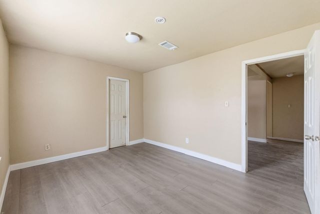 2411 Leffingwell Street, Houston, TX 77026