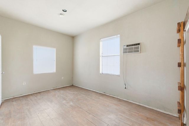2411 Leffingwell Street, Houston, TX 77026