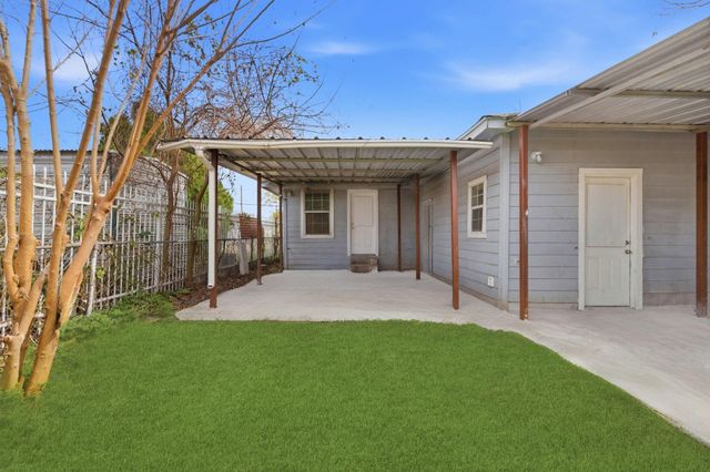 2411 Leffingwell Street, Houston, TX 77026