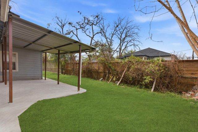 2411 Leffingwell Street, Houston, TX 77026