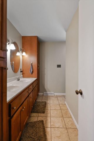 12819 Grant Street, Crown Point, IN 46307