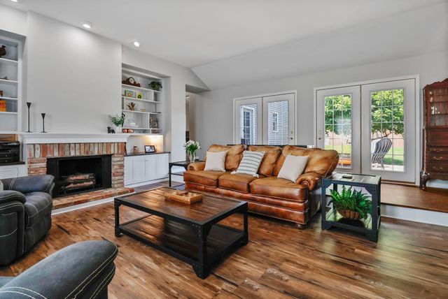 12819 Grant Street, Crown Point, IN 46307