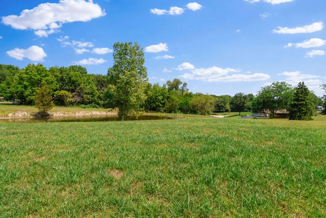 12819 Grant Street, Crown Point, IN 46307