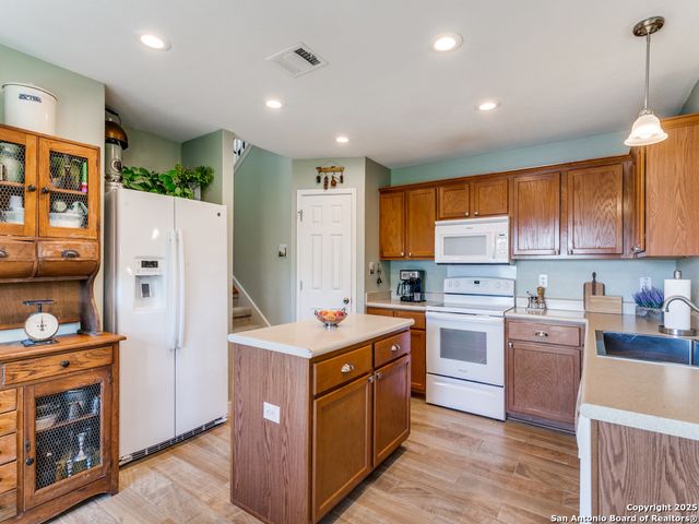 5850 Imperial Topaz, San Antonio, TX 78222