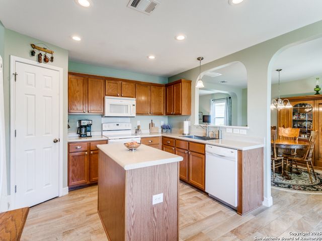 5850 Imperial Topaz, San Antonio, TX 78222