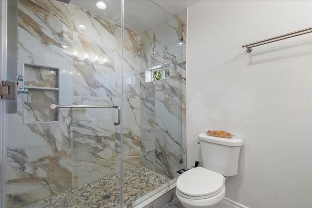 376 Alta Vista DR, Bastrop, TX 78602