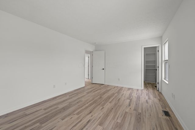 1414 Halfhill Way, Columbus, OH 43207