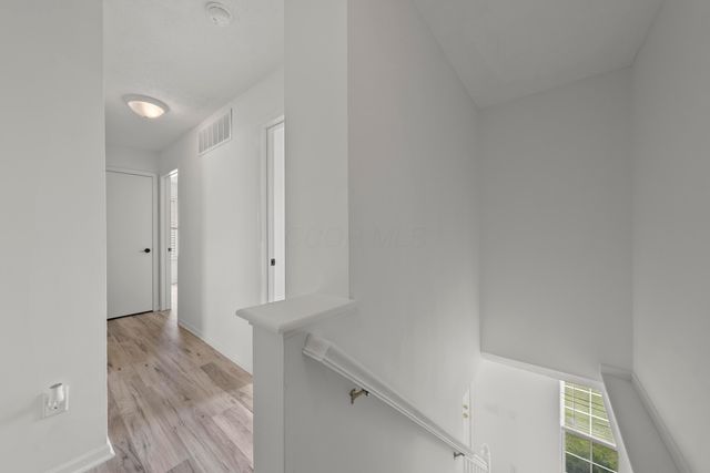 1414 Halfhill Way, Columbus, OH 43207