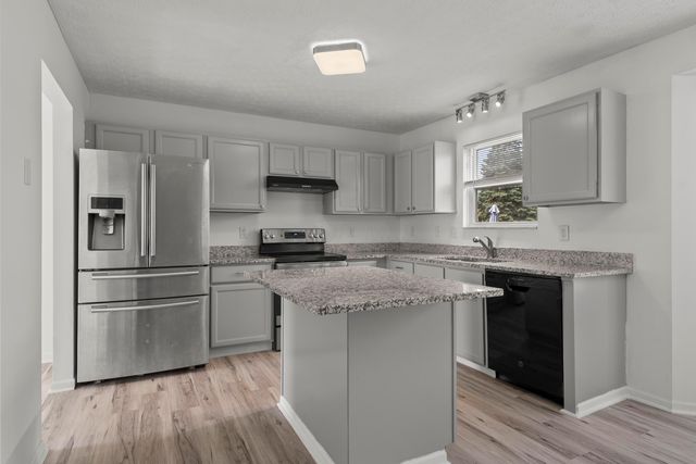 1414 Halfhill Way, Columbus, OH 43207
