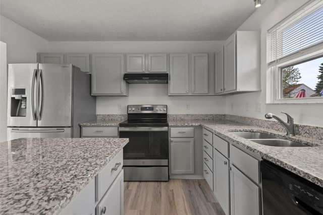 1414 Halfhill Way, Columbus, OH 43207
