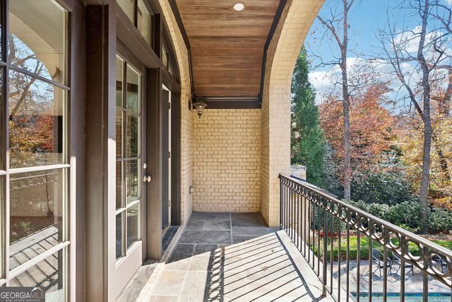 675 W Paces Ferry Road NW 13, Atlanta, GA 30327