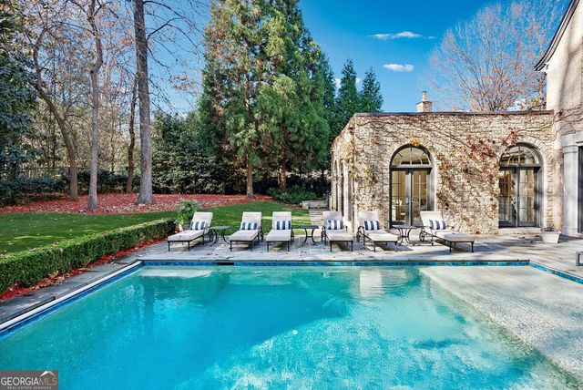 675 W Paces Ferry Road NW 13, Atlanta, GA 30327