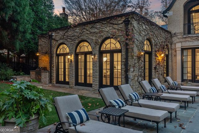 675 W Paces Ferry Road NW 13, Atlanta, GA 30327