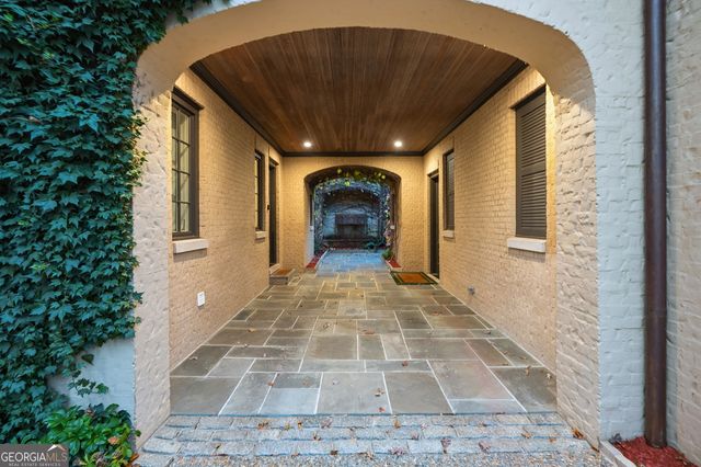 675 W Paces Ferry Road NW 13, Atlanta, GA 30327