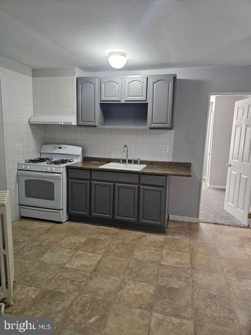 5615 UPLAND WAY, Philadelphia, PA 19131