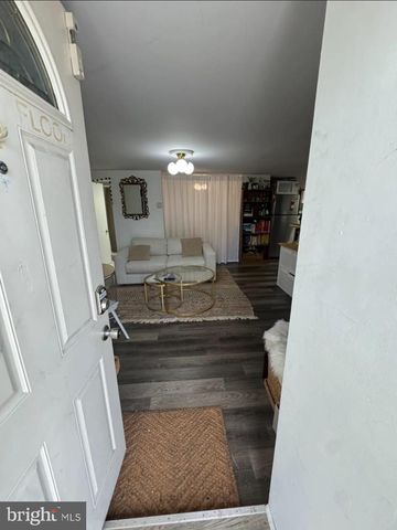 5615 UPLAND WAY, Philadelphia, PA 19131