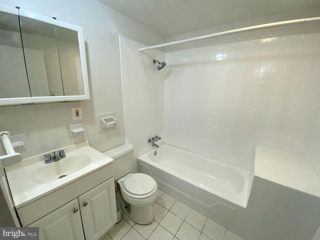 5615 UPLAND WAY, Philadelphia, PA 19131