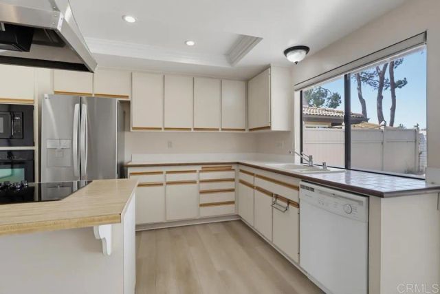 12564 Camino Emparrado, San Diego, CA 92128