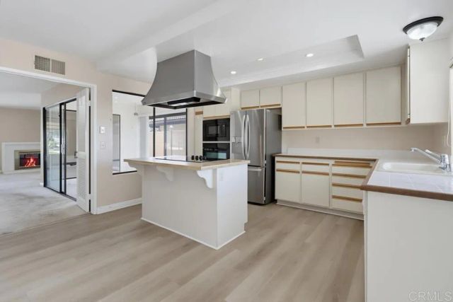 12564 Camino Emparrado, San Diego, CA 92128
