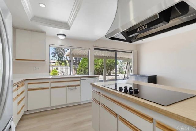 12564 Camino Emparrado, San Diego, CA 92128