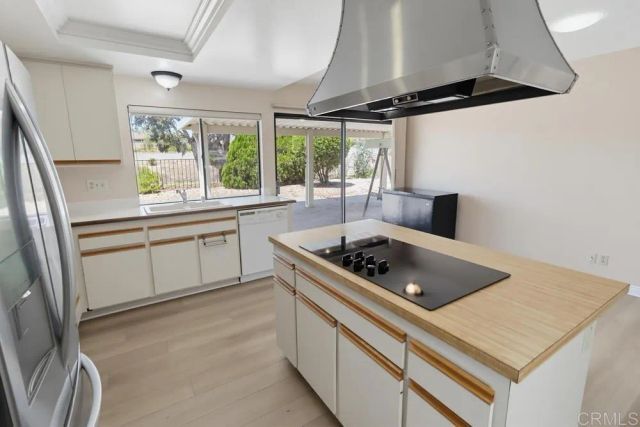 12564 Camino Emparrado, San Diego, CA 92128