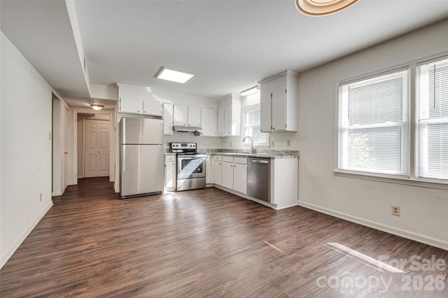 621 S Jackson Avenue, Waxhaw, NC 28173