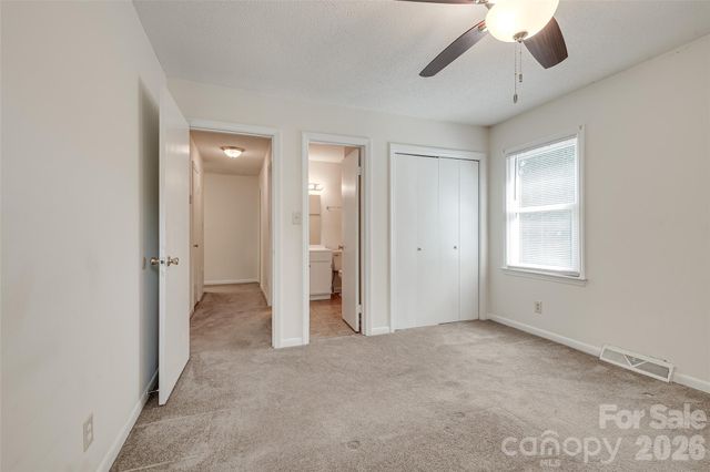 621 S Jackson Avenue, Waxhaw, NC 28173