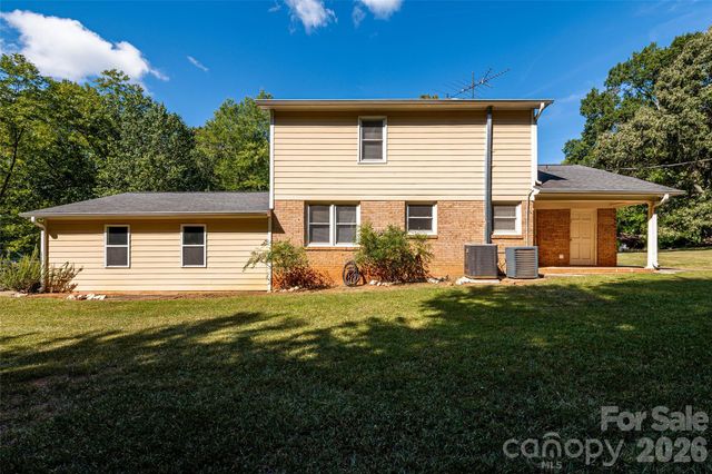 621 S Jackson Avenue, Waxhaw, NC 28173