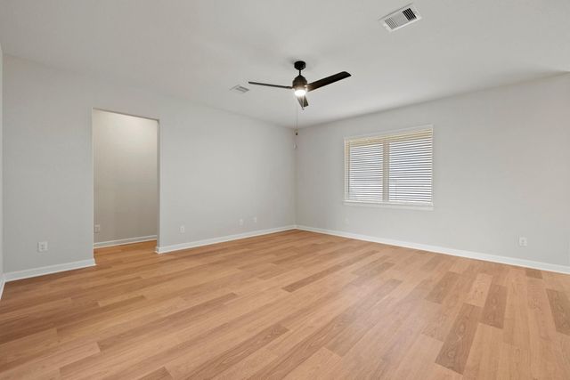 13601 Gaff Rig Drive, Texas City, TX 77510