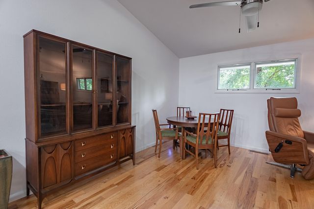 2266 E Sunset Street, Springfield, MO 65804