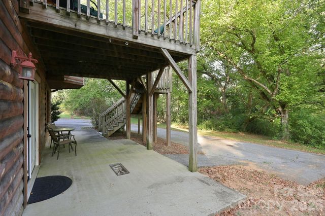 720 Cane Creek Road, Fletcher, NC 28732