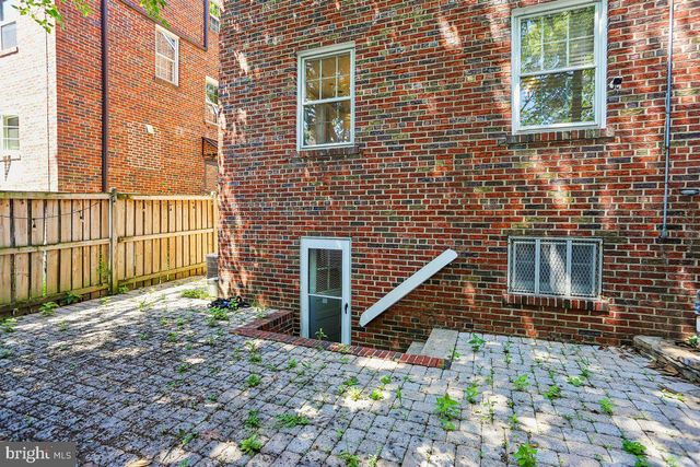 6105 5TH ST NW, Washington, DC 20011