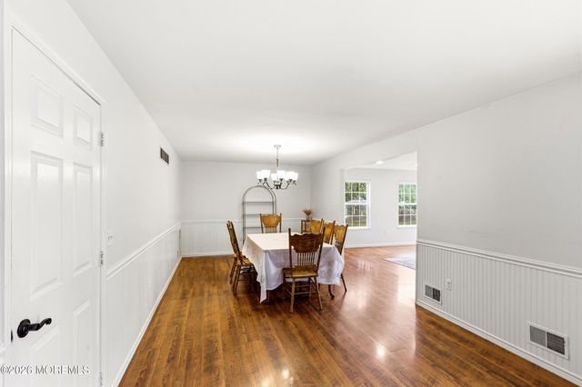 11 Mills Lane, Jackson, NJ 08527