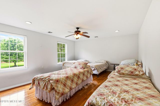 11 Mills Lane, Jackson, NJ 08527
