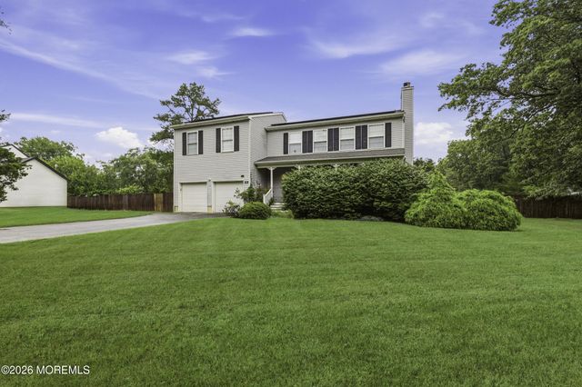 11 Mills Lane, Jackson, NJ 08527