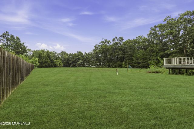 11 Mills Lane, Jackson, NJ 08527