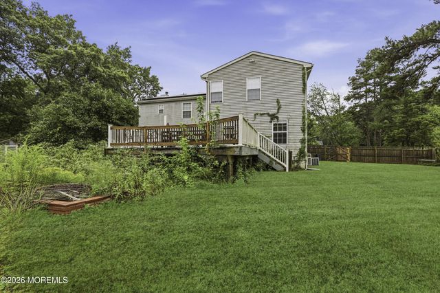 11 Mills Lane, Jackson, NJ 08527