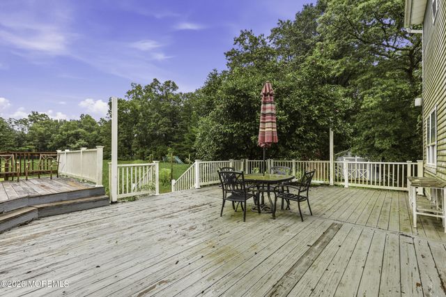 11 Mills Lane, Jackson, NJ 08527