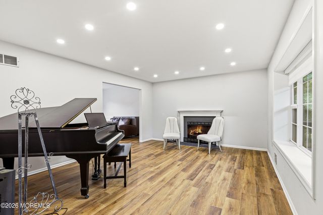11 Mills Lane, Jackson, NJ 08527