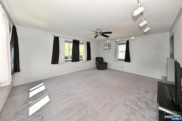 23 Hamil Court, Clifton, NJ 07013