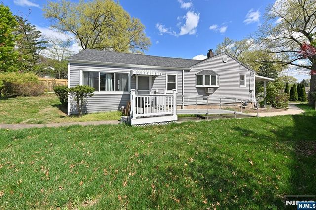 23 Hamil Court, Clifton, NJ 07013