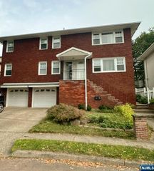 410 Mayer Court 2, Ridgefield, NJ 07657