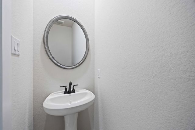 6711 Pelican Lane, Beasley, TX 77417