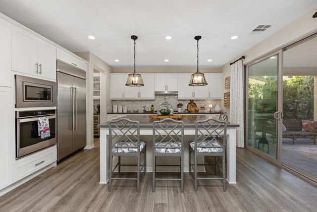 230 Reserve Court, San Marcos, CA 92078