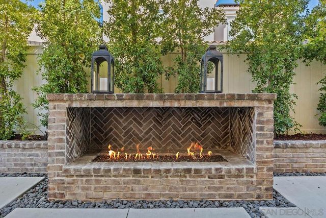 230 Reserve Court, San Marcos, CA 92078