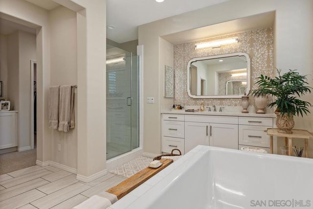 230 Reserve Court, San Marcos, CA 92078