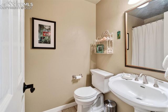 12360 Mesa View Road, Larkspur, CO 80118