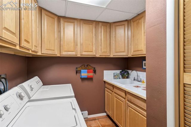 12360 Mesa View Road, Larkspur, CO 80118